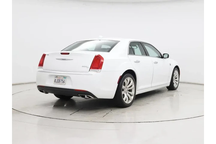 $29998 : Chrysler 300 2019 C 4dr Seda image 8