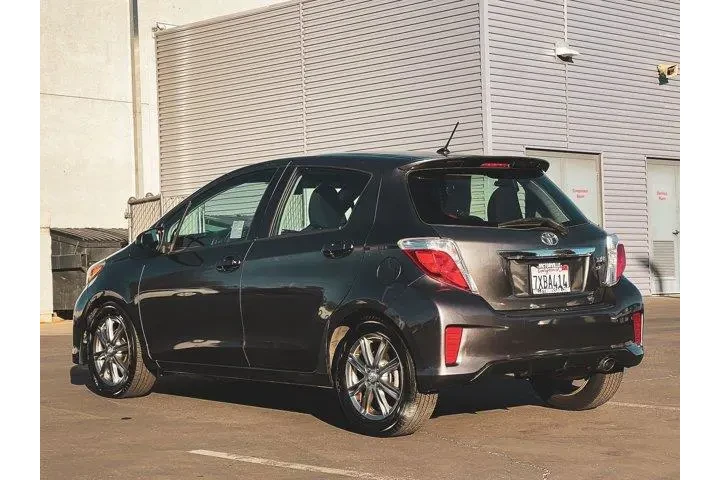 $9997 : Toyota Yaris 2012 L 4dr Hatc image 5