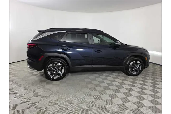 $31787 : Hyundai TUCSON Hybrid 2025 A image 9