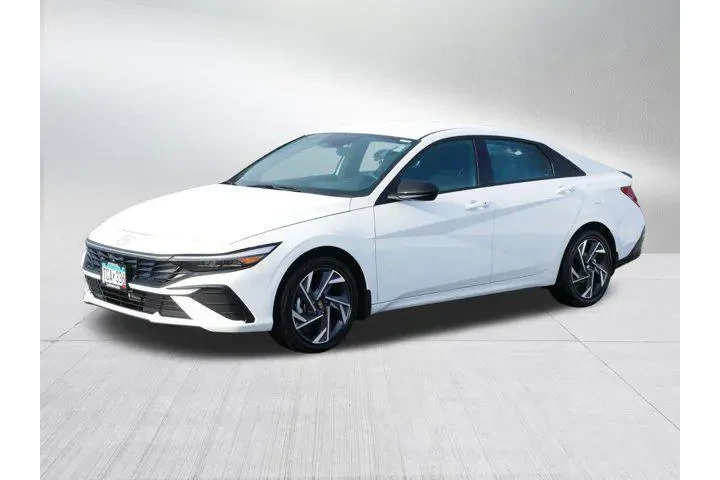 $23000 : Hyundai ELANTRA Hybrid 2025 image 3