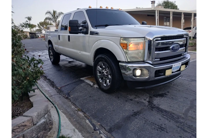 $15 : 2016 f250 ford gas image 1