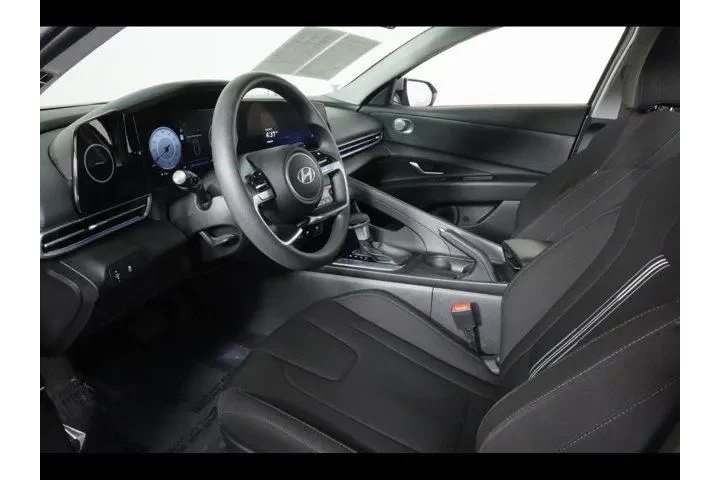 $23875 : Hyundai ELANTRA 2024 SEL 4dr image 9