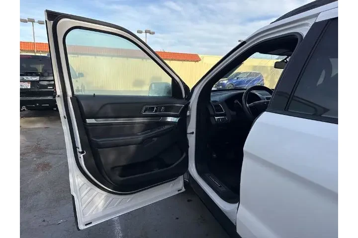 $22431 : Ford Explorer 2018 AWD Sport image 6