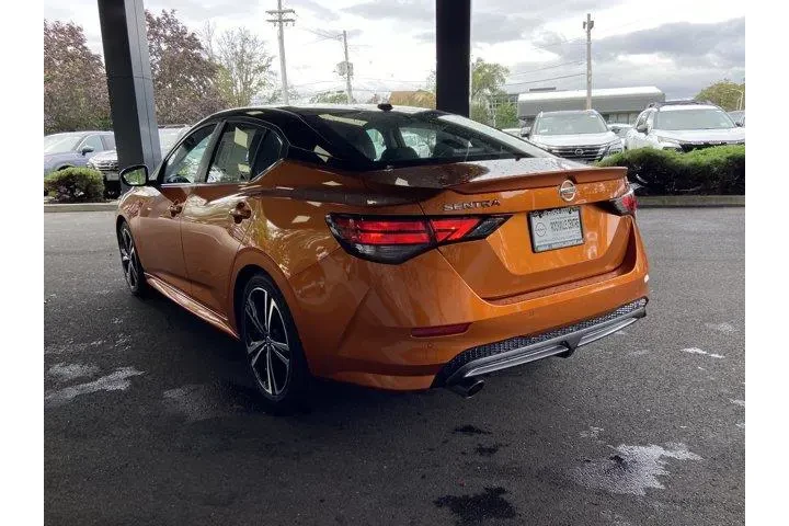 Nissan Sentra 2023 SR 4dr Se image 7