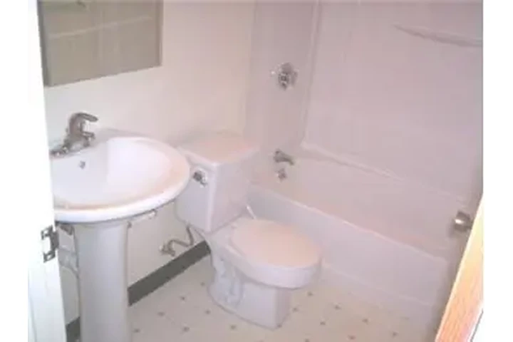 $2095 : Rental property with 2 bedro image 6