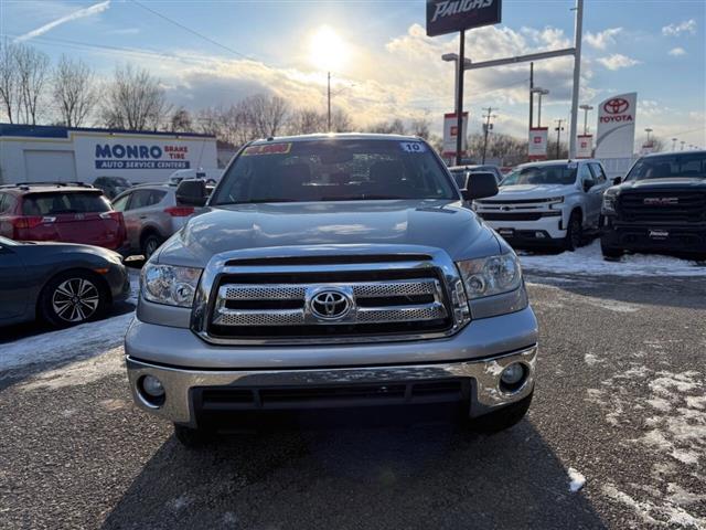 $8990 : 2010 Tundra image 8