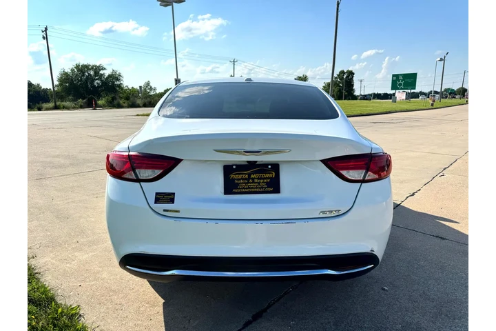 $7999 : 2016 200 Limited image 9