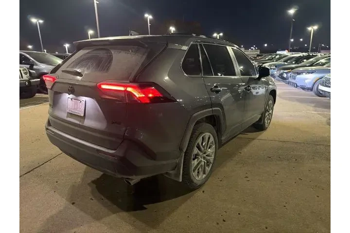 $29595 : Toyota RAV4 2024 XLE Premium image 7