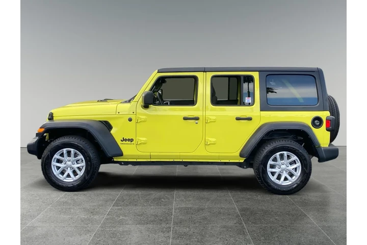 $33759 : Jeep Wrangler 2023 image 2