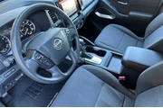 $26310 : Nissan Frontier 2024 4x4 S 4 thumbnail