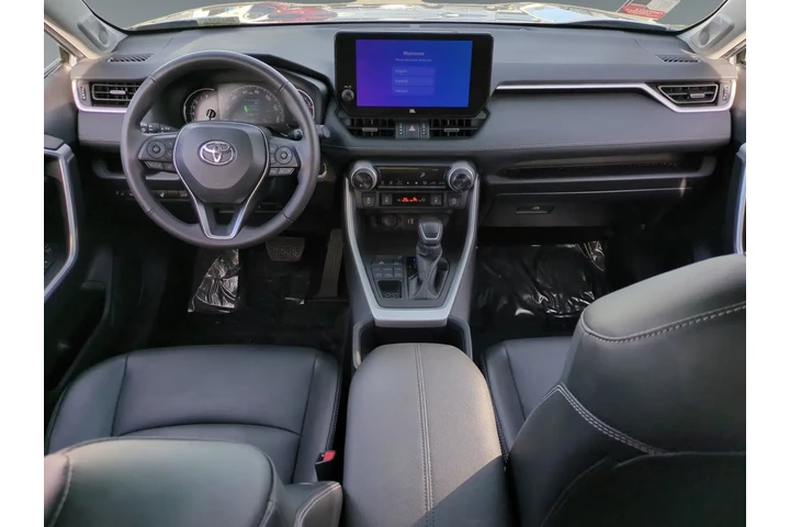 $32508 : Toyota RAV4 2024 AWD XLE Pre image 10