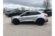 $21995 : Ford Escape 2022 SE 4dr SUV thumbnail