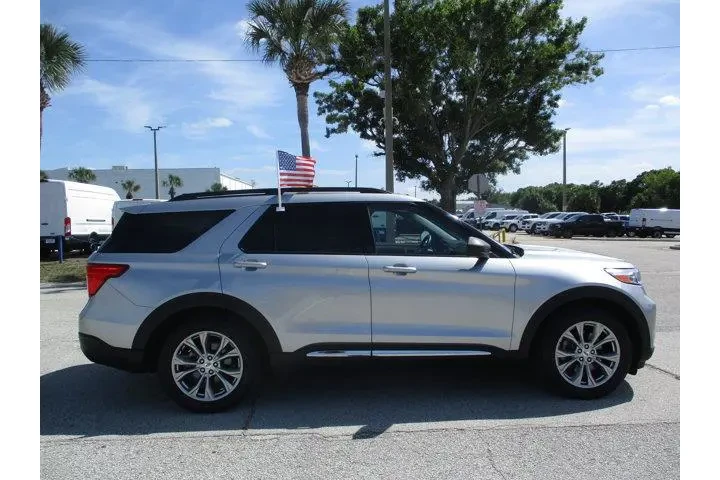 $25495 : Ford Explorer 2022 XLT 4dr S image 8