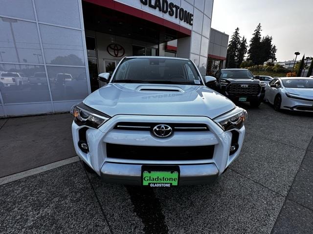 $51609 : 2024 4Runner TRD Off-Road Pre image 8