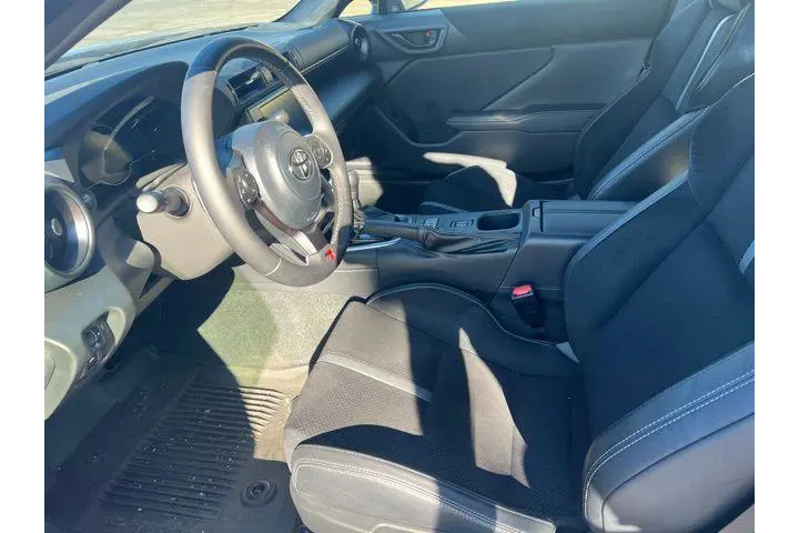 $34991 : Toyota GR86 2024 Premium 2dr image 9