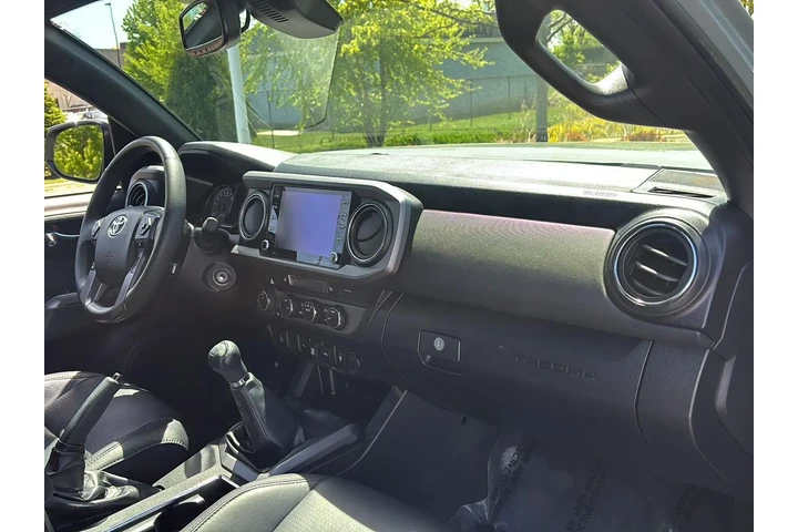 $40299 : Gold Certified 2023 Tacoma TR image 10