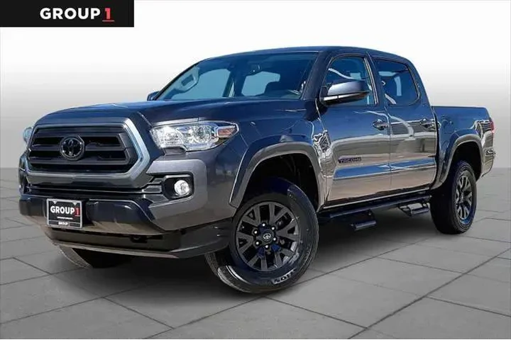 $30982 : Toyota Tacoma 2021 4x2 SR5 V image 1