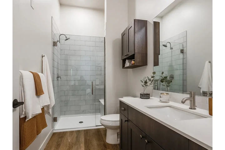 $1662 : Single or married image 9