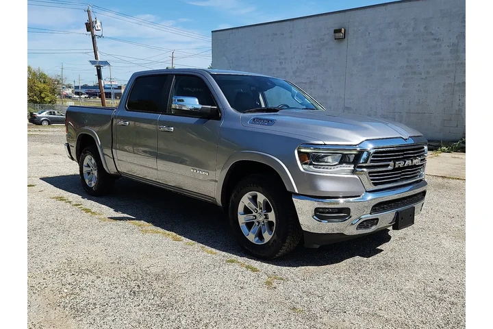 $38459 : Ram 1500 2022 4x4 Laramie 4d image 7