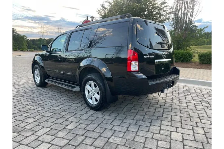 $5500 : 2011 Pathfinder S image 8