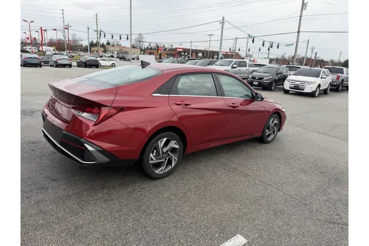 $17850 : 2025 Elantra SEL Convenience image 7