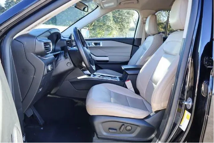 $27639 : Ford Explorer 2023 Limited 4 image 7