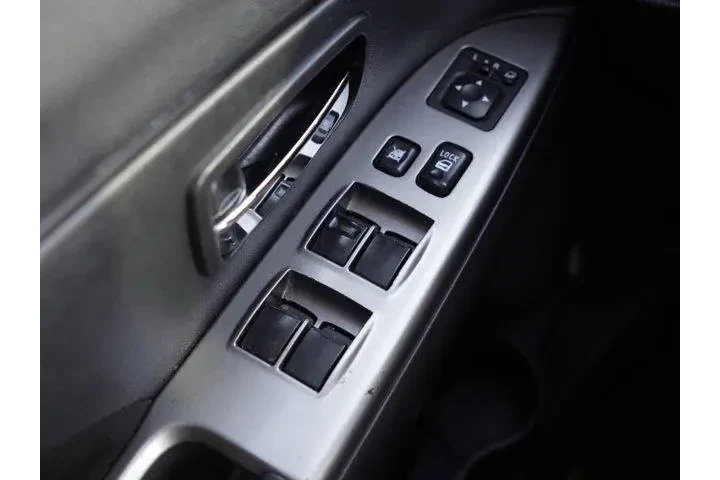 $11290 : Mitsubishi Outlander Sport 2 image 10