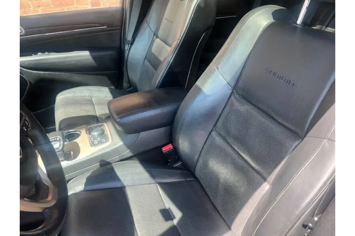 $14500 : 2015 Grand Cherokee Summit image 9