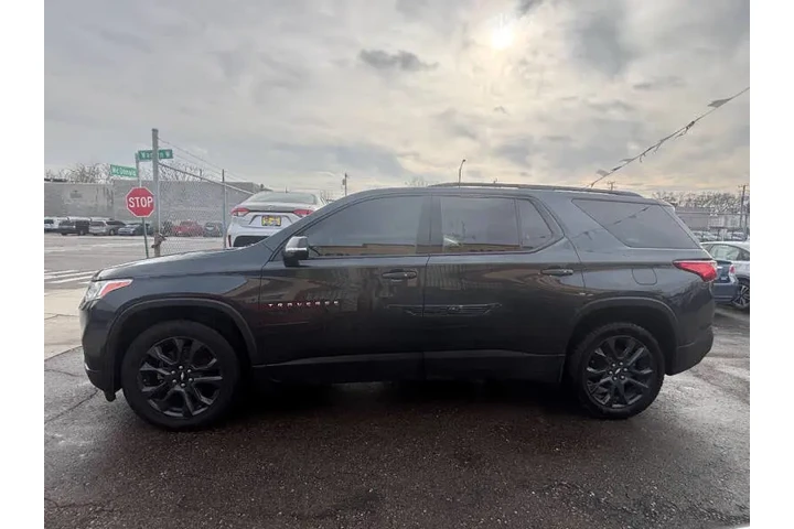 2019 Traverse RS image 5