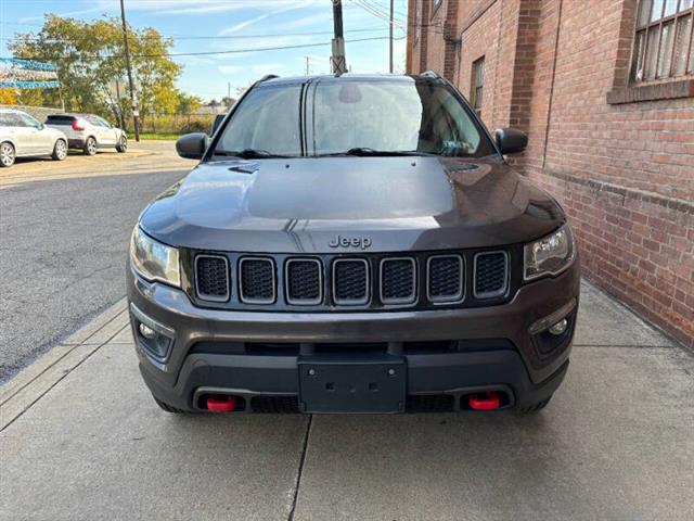 $18500 : 2020 Compass Trailhawk image 9