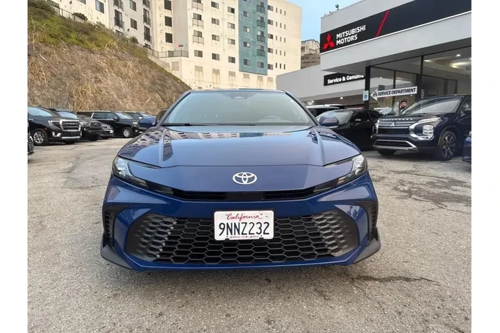 $28388 : Toyota Camry 2025 SE 4dr Sed image 4