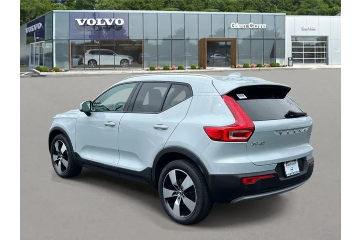$23992 : Volvo XC40 2021 AWD T5 Momen image 5