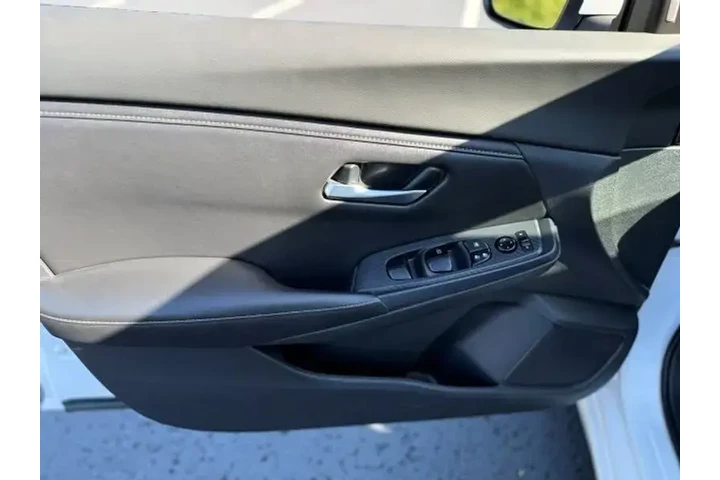 $17331 : Nissan Sentra 2023 SV 4dr Se image 8