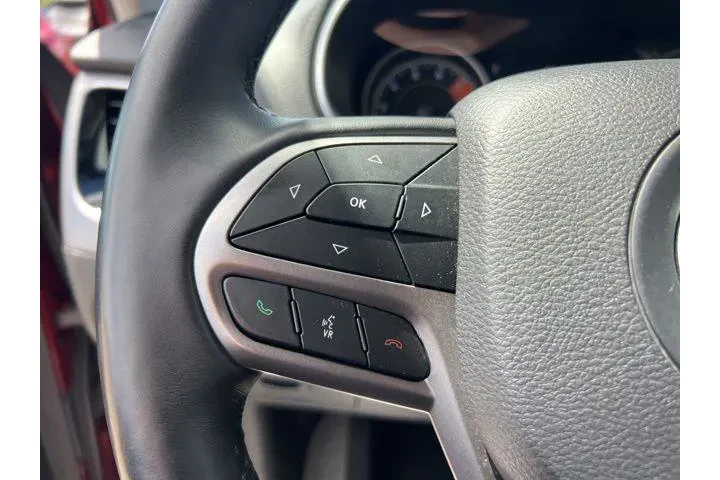 $15775 : Jeep Cherokee 2019 4x4 Limit image 10