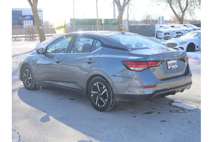 $18977 : Nissan Sentra 2025 SV 4dr Se image 6