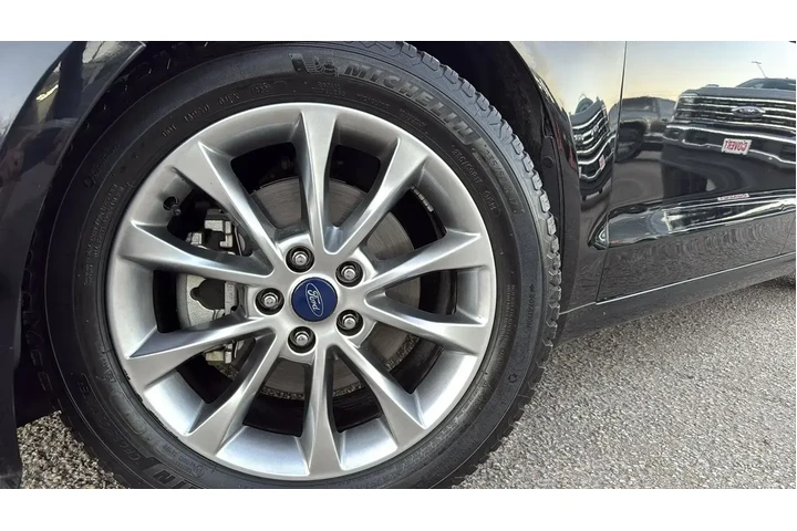 $11987 : Ford Fusion 2017 SE 4dr Seda image 9