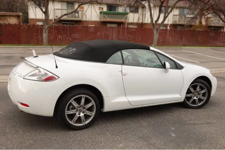 $14990 : 2008 Eclipse Spyder GT image 4