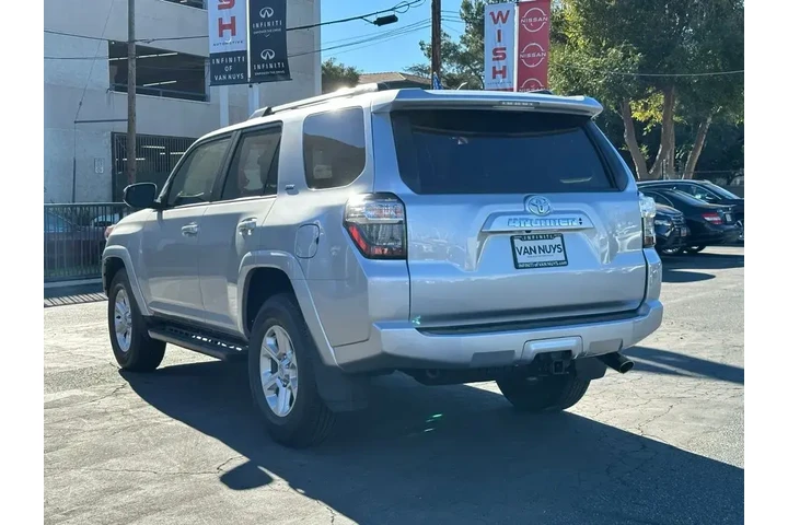 $36995 : Toyota 4Runner 2023 4x2 SR5 image 4