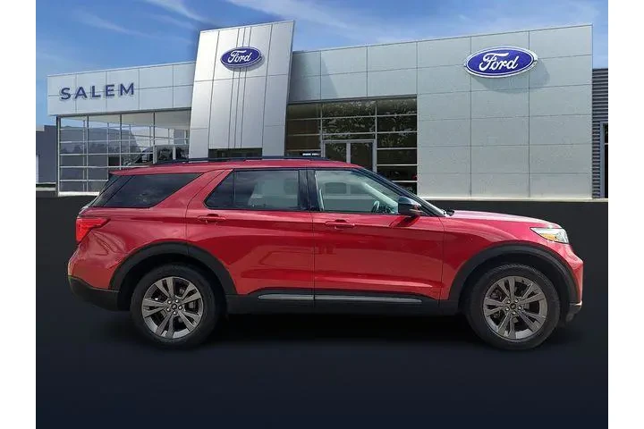 $32990 : Ford Explorer 2023 AWD XLT 4 image 2