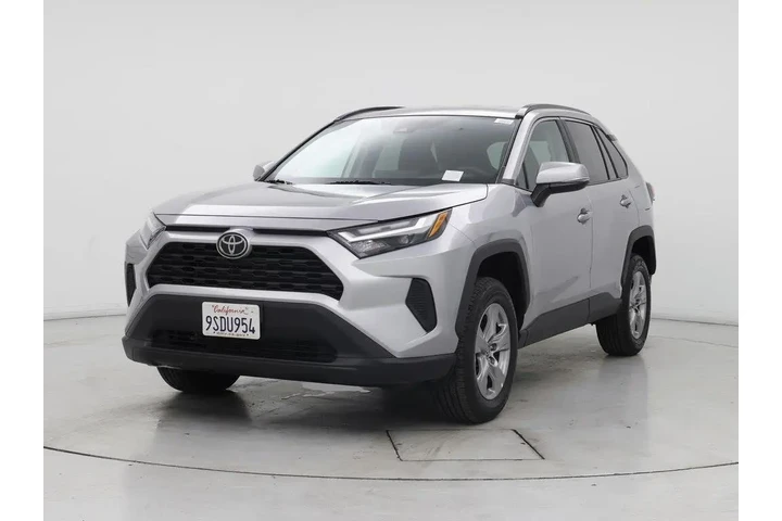 $34998 : Toyota RAV4 2025 AWD XLE 4dr image 4