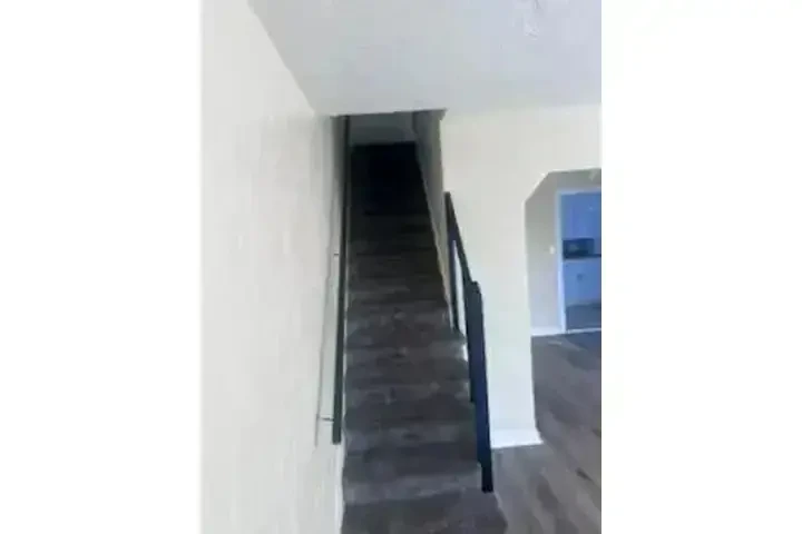 🏠 POMONA – APARTAMENTO 2 REC. image 8