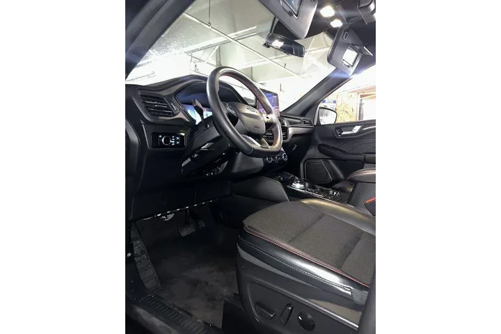$23995 : Ford Escape 2025 ST-Line 4dr image 8