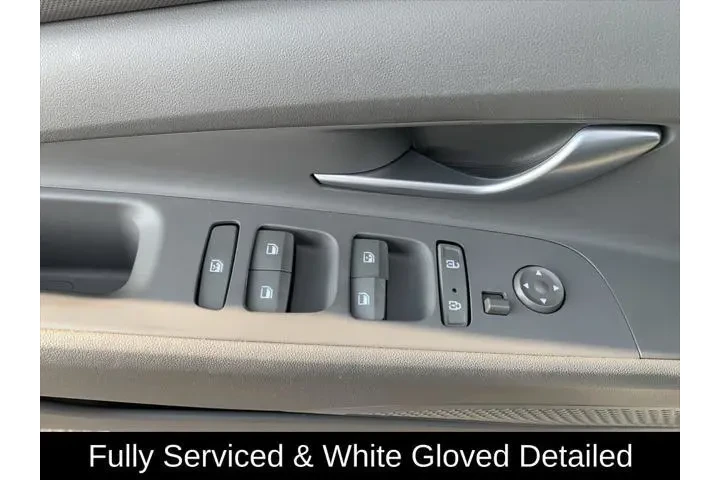 $18995 : Hyundai ELANTRA 2023 SEL 4dr image 9