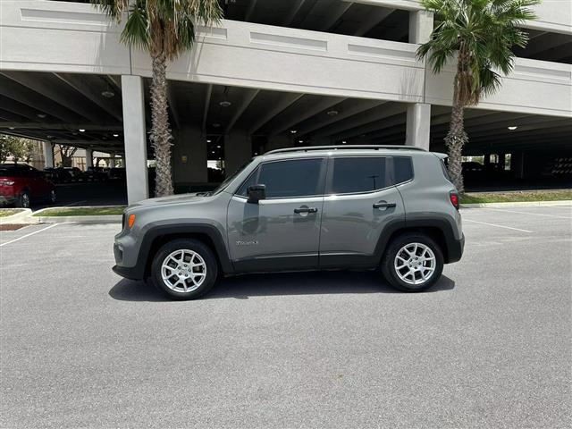 $17500 : 2020 JEEP RENEGADE2020 JEEP R image 7