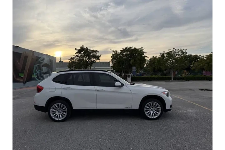 $7995 : 2015 BMW X1 sDrive28i image 6