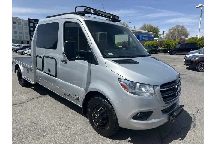 $64910 : 2019 M4 4500 Standard Roof 17 image 5