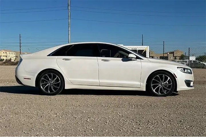 $25900 : Lincoln MKZ 2018 Premiere 4d image 3