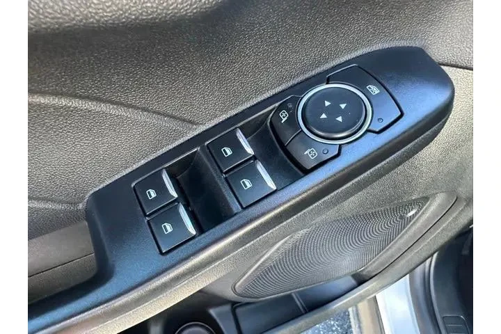 $27500 : Ford Escape 2025 AWD ST-Line image 9