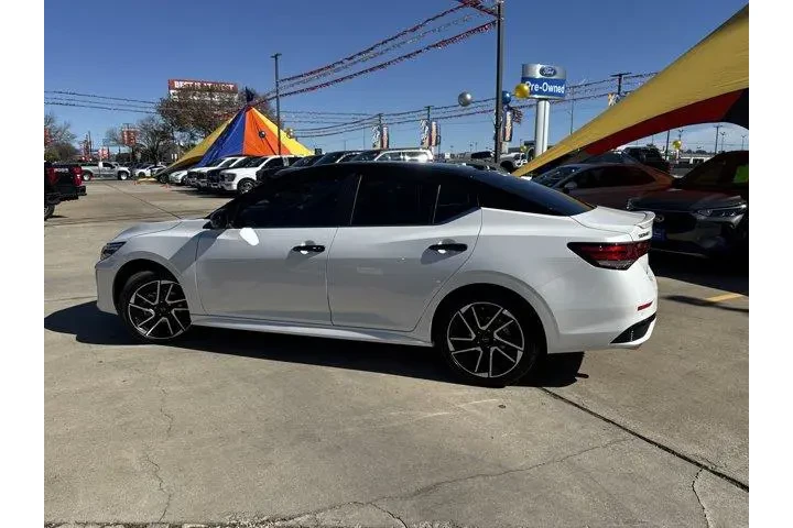 $27444 : Nissan Sentra 2025 SR 4dr Se image 9