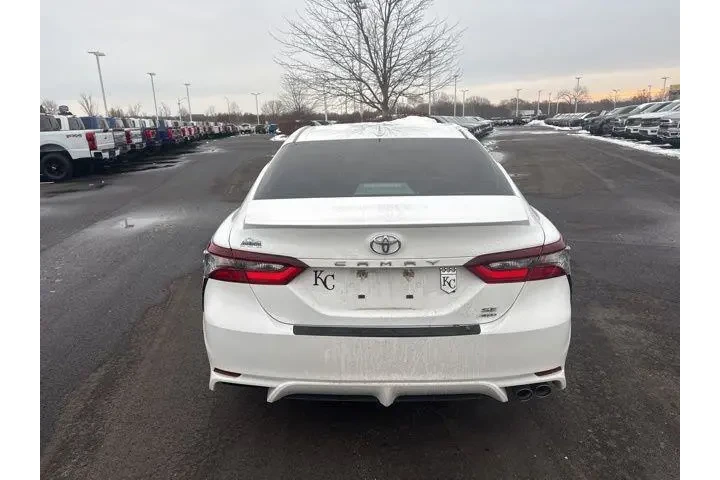 $24000 : Toyota Camry 2022 AWD SE 4dr image 5